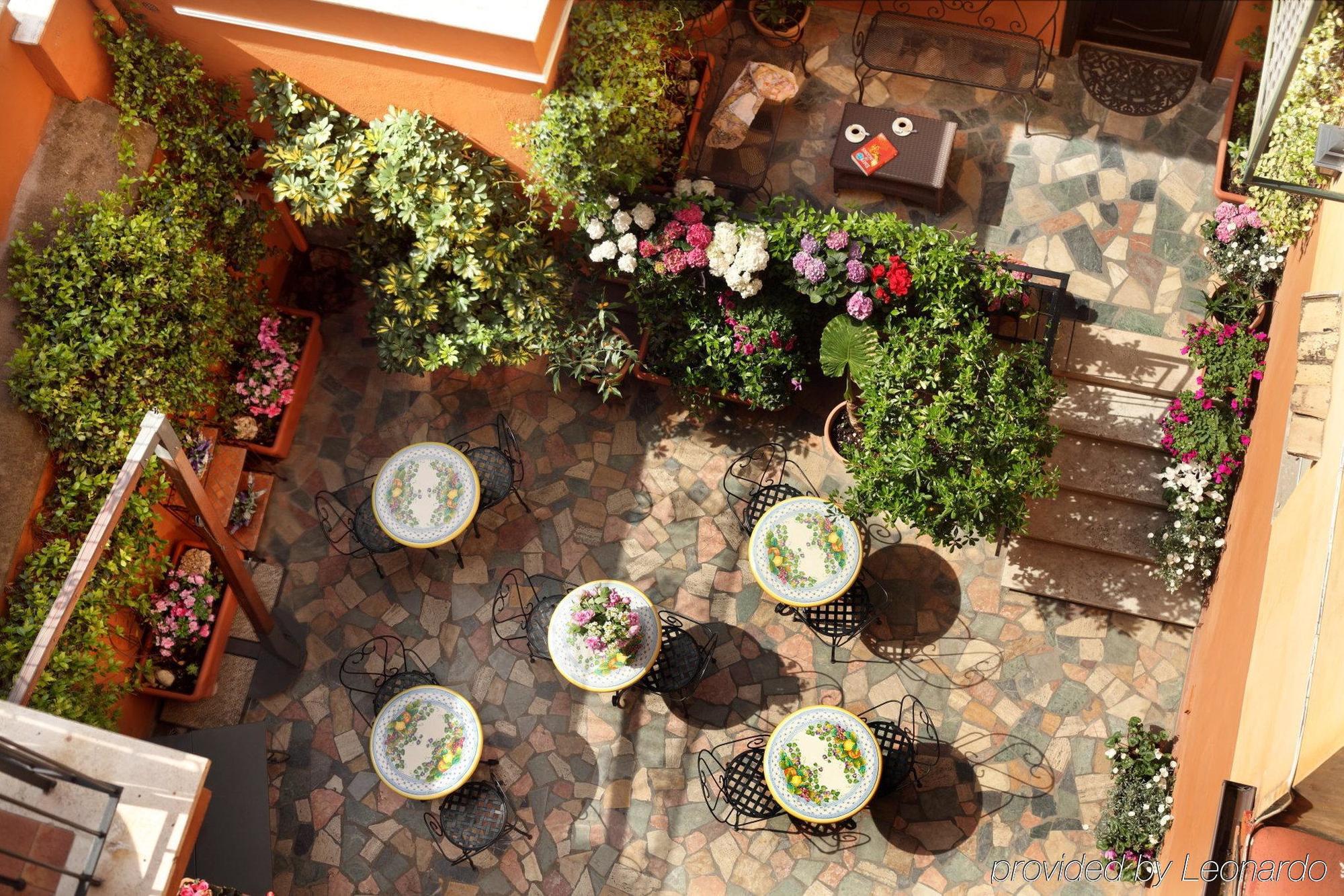 Modigliani Hotel