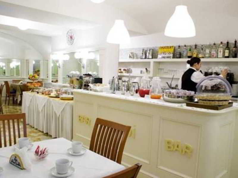 Modigliani Hotel 3*